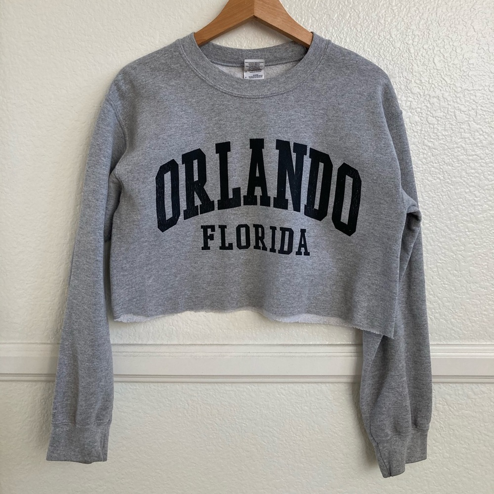 cropped crewneck